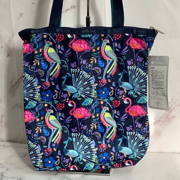 NWT - Lesportsac- Daily Tote - Picture 3 of 4